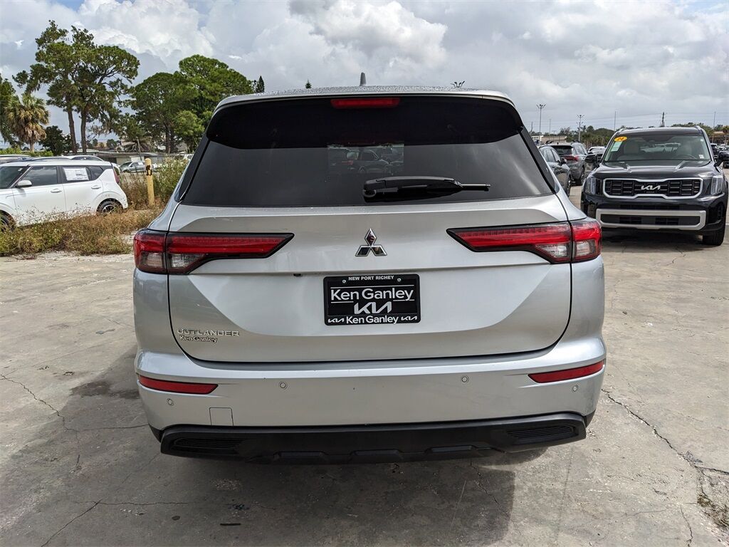2022 Mitsubishi Outlander SE San Clemente CA