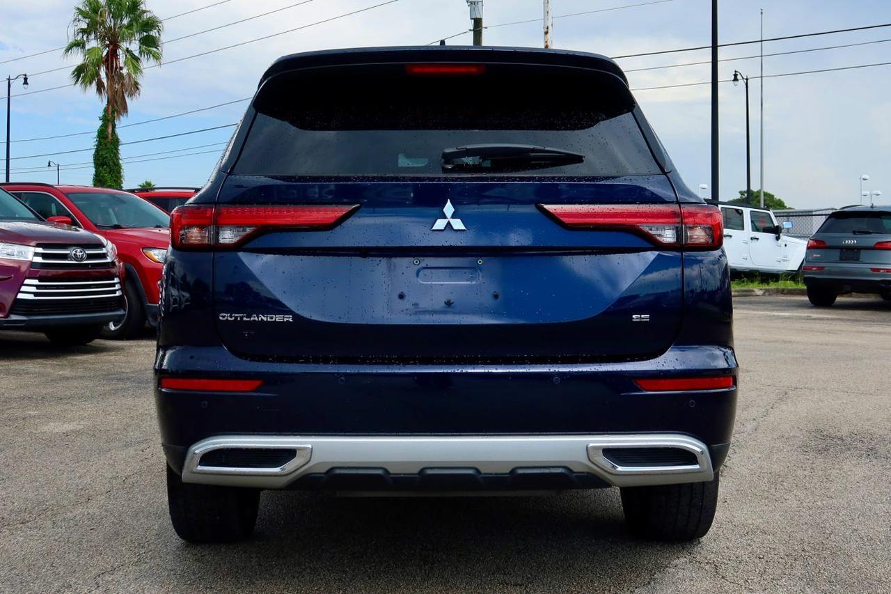 2022 Mitsubishi Outlander SE Sport Utility 4D