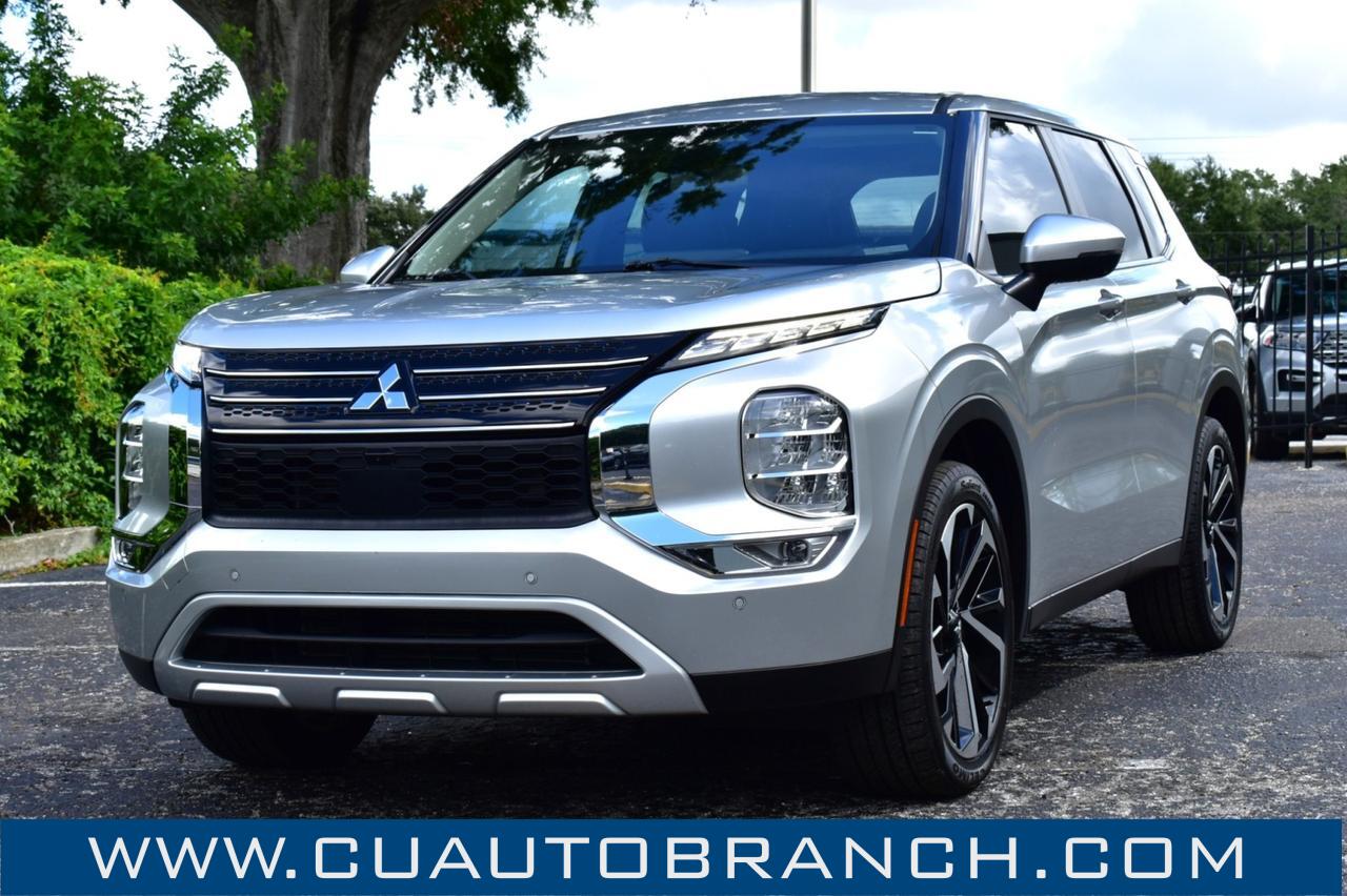 2022 Mitsubishi Outlander SE
