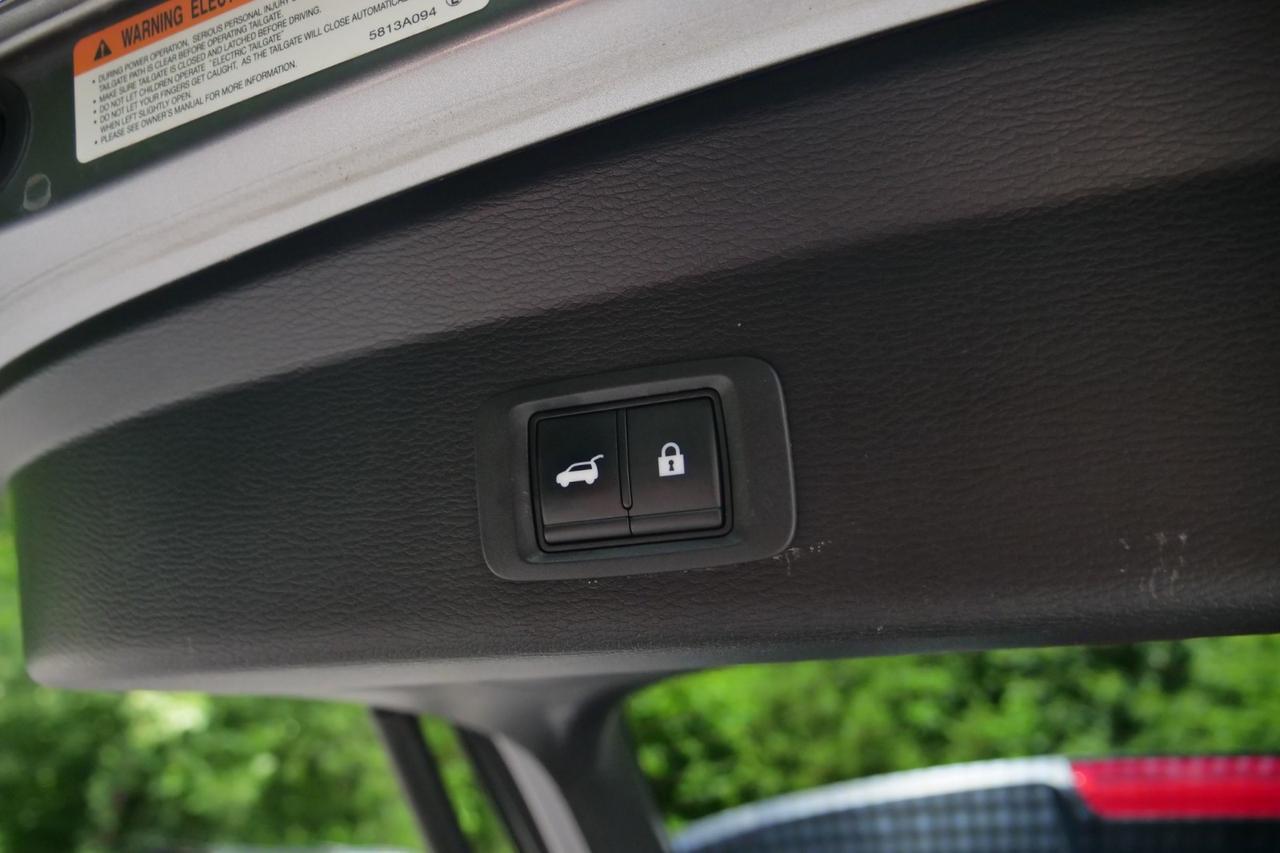 2022 Mitsubishi Outlander SE / Tech Package / Heated Front Seats / Third Row! Lincolnton NC