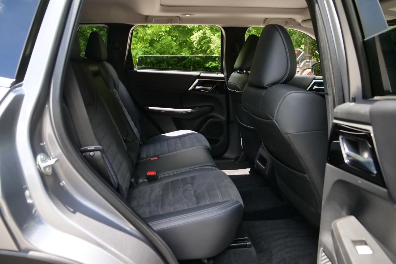 2022 Mitsubishi Outlander SE / Tech Package / Heated Front Seats / Third Row! Lincolnton NC