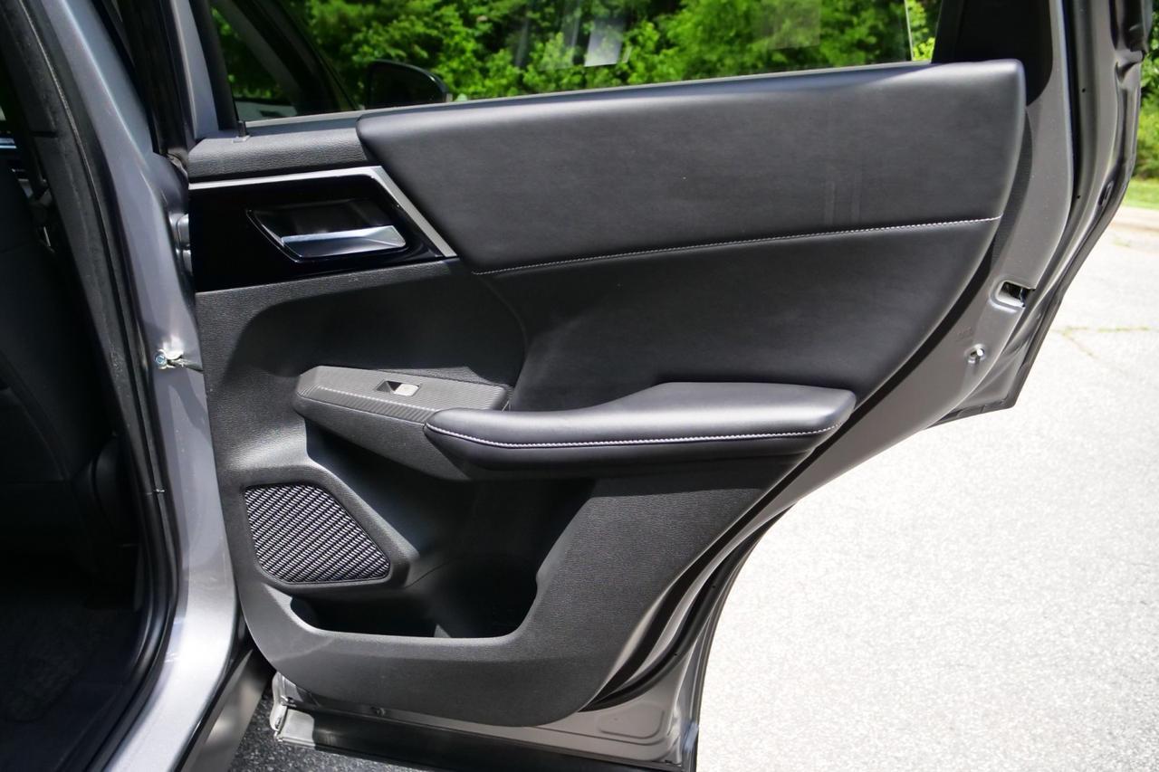 2022 Mitsubishi Outlander SE / Tech Package / Heated Front Seats / Third Row! Lincolnton NC