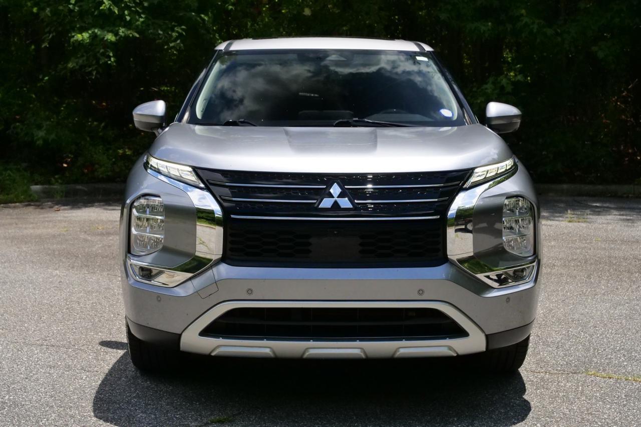 2022 Mitsubishi Outlander SE / Tech Package / Heated Front Seats / Third Row! Lincolnton NC