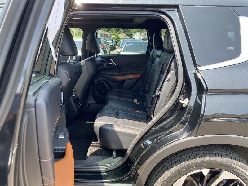 2022 Mitsubishi Outlander SEL Springfield PA