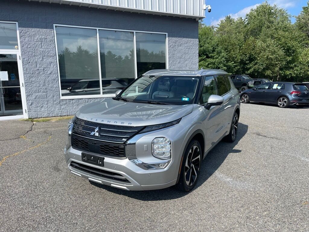 2022 Mitsubishi Outlander SEL Orange MA