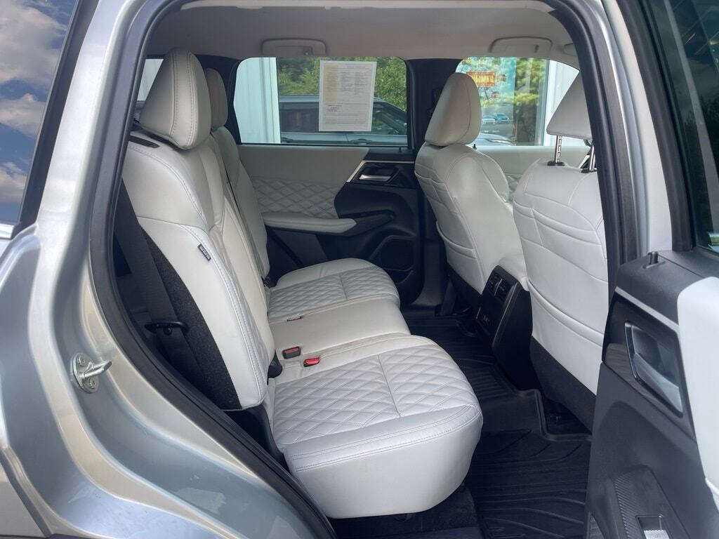 2022 Mitsubishi Outlander SEL Orange MA