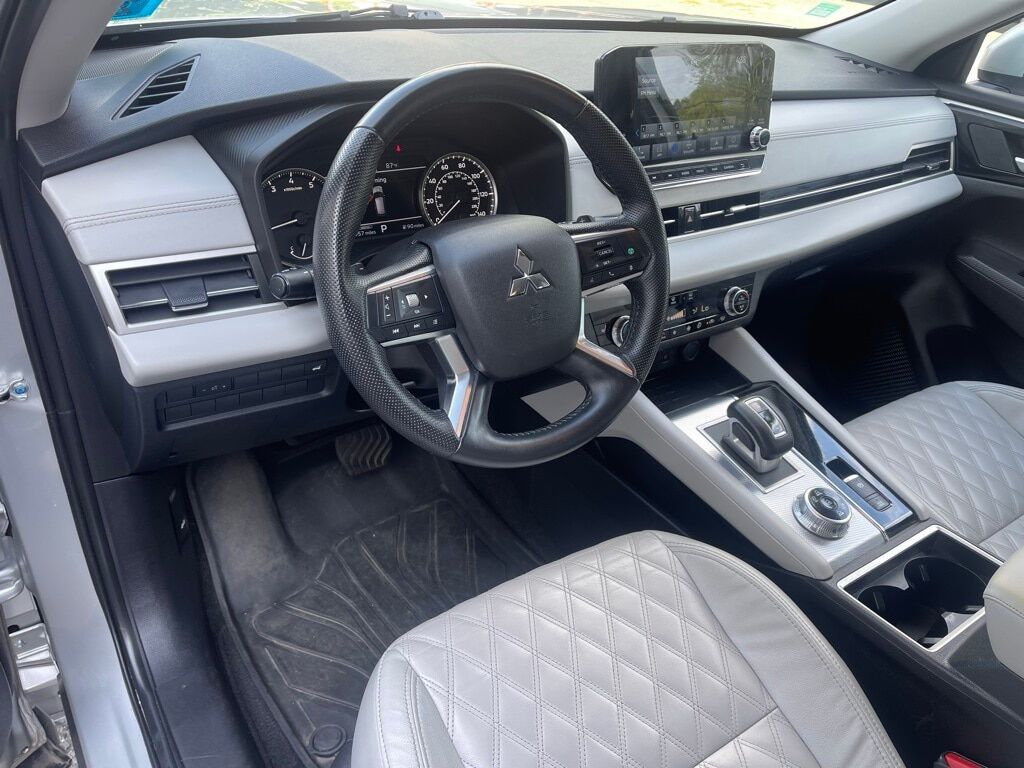 2022 Mitsubishi Outlander SEL Orange MA