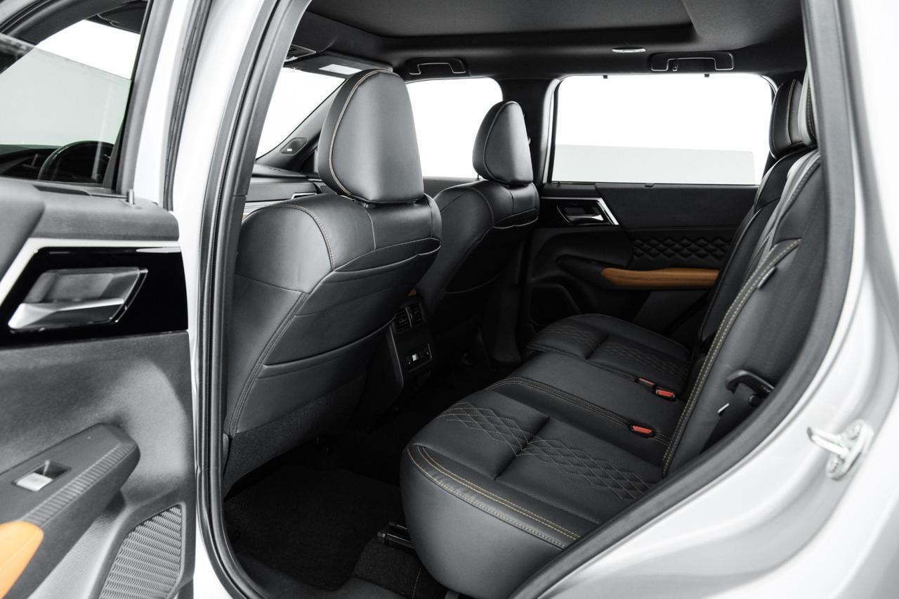 2022 Mitsubishi Outlander SEL LAUNCH EDITION 2.5 S-AWC HEADUP DISPLAY BLIND SPOT ASSIT LAN Carrollton TX