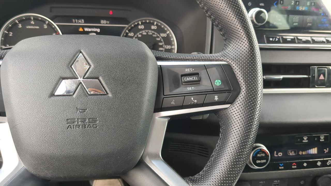 2022 Mitsubishi Outlander SEL