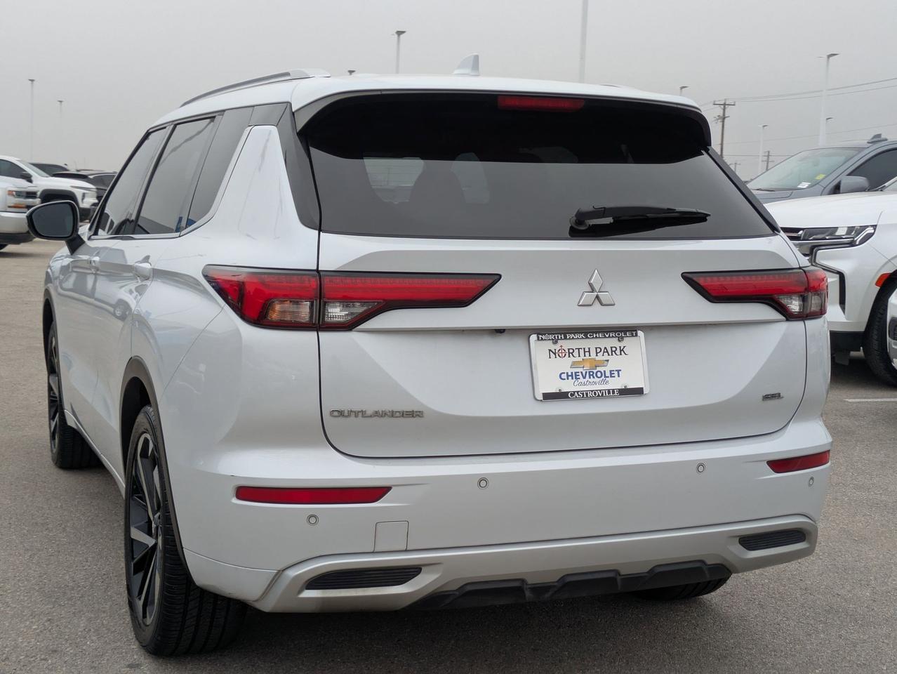 2022 Mitsubishi Outlander SEL Castroville TX