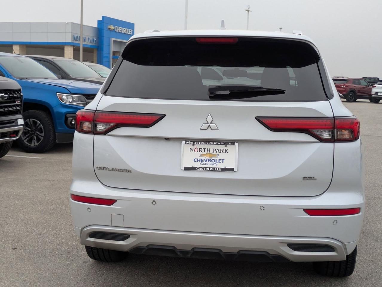 2022 Mitsubishi Outlander SEL Castroville TX