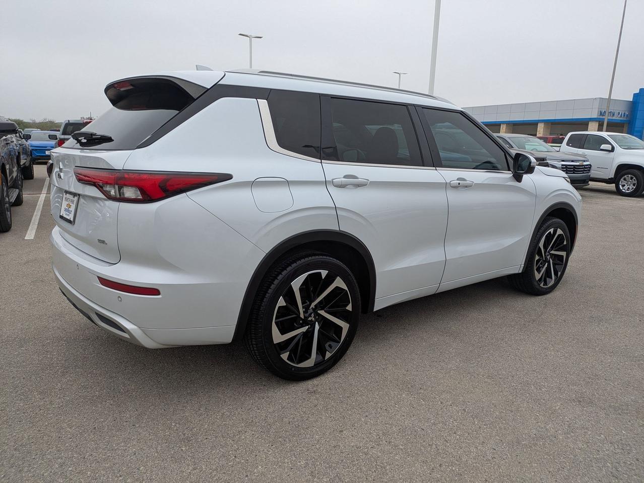 2022 Mitsubishi Outlander SEL