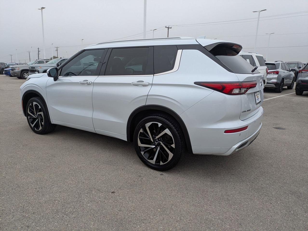 2022 Mitsubishi Outlander SEL Castroville TX