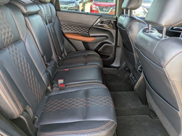 2022 Mitsubishi Outlander SEL Castroville TX