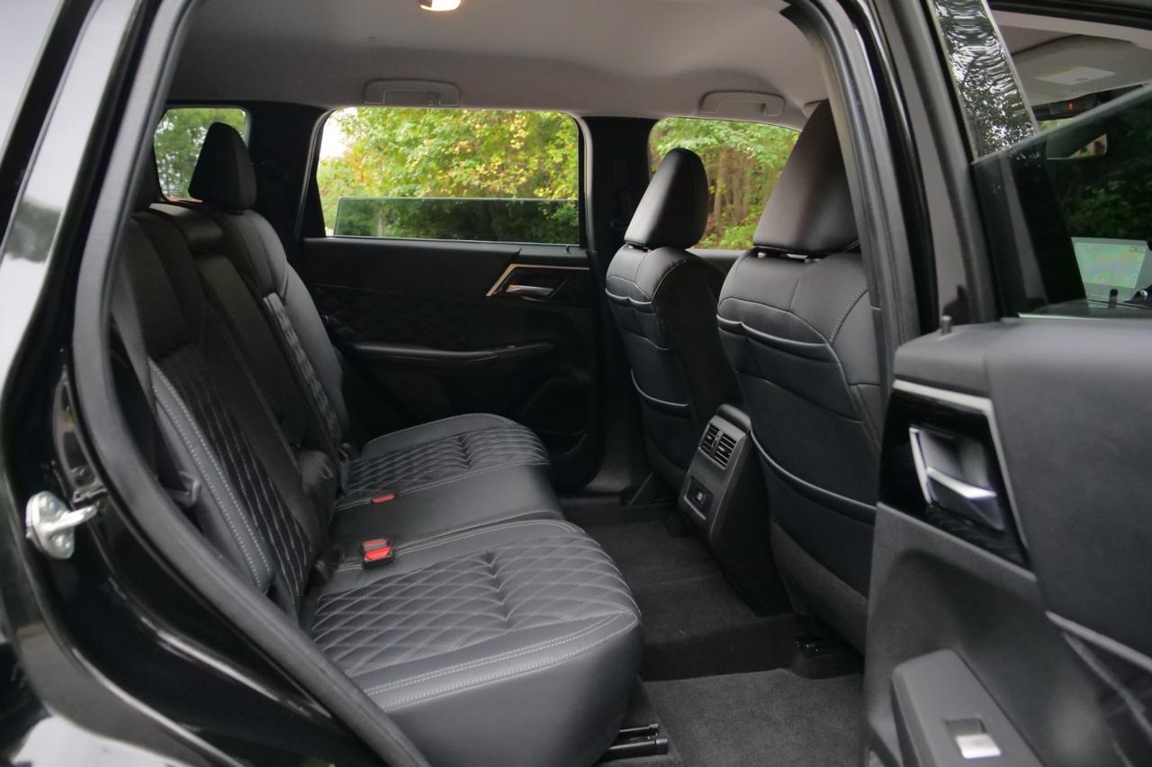 2022 Mitsubishi Outlander SEL Special Edition / AWD / Heated Leather Seats High Point NC