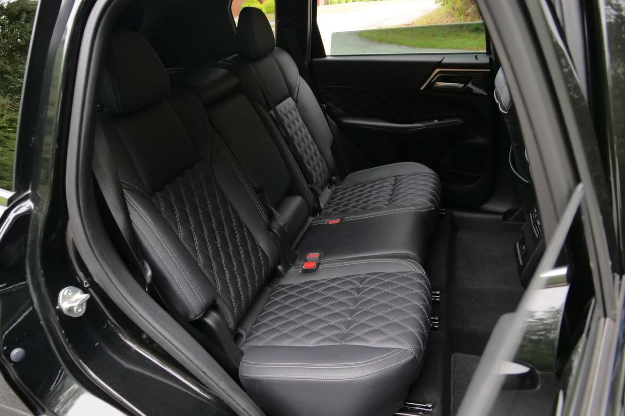 2022 Mitsubishi Outlander SEL Special Edition / AWD / Heated Leather Seats High Point NC