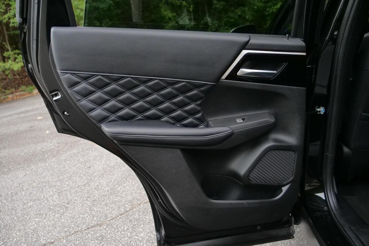 2022 Mitsubishi Outlander SEL Special Edition / AWD / Heated Leather Seats High Point NC