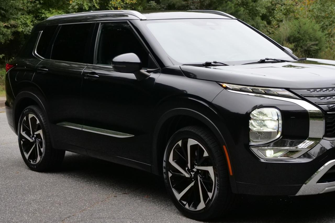 2022 Mitsubishi Outlander SEL Special Edition / AWD / Heated Leather Seats High Point NC