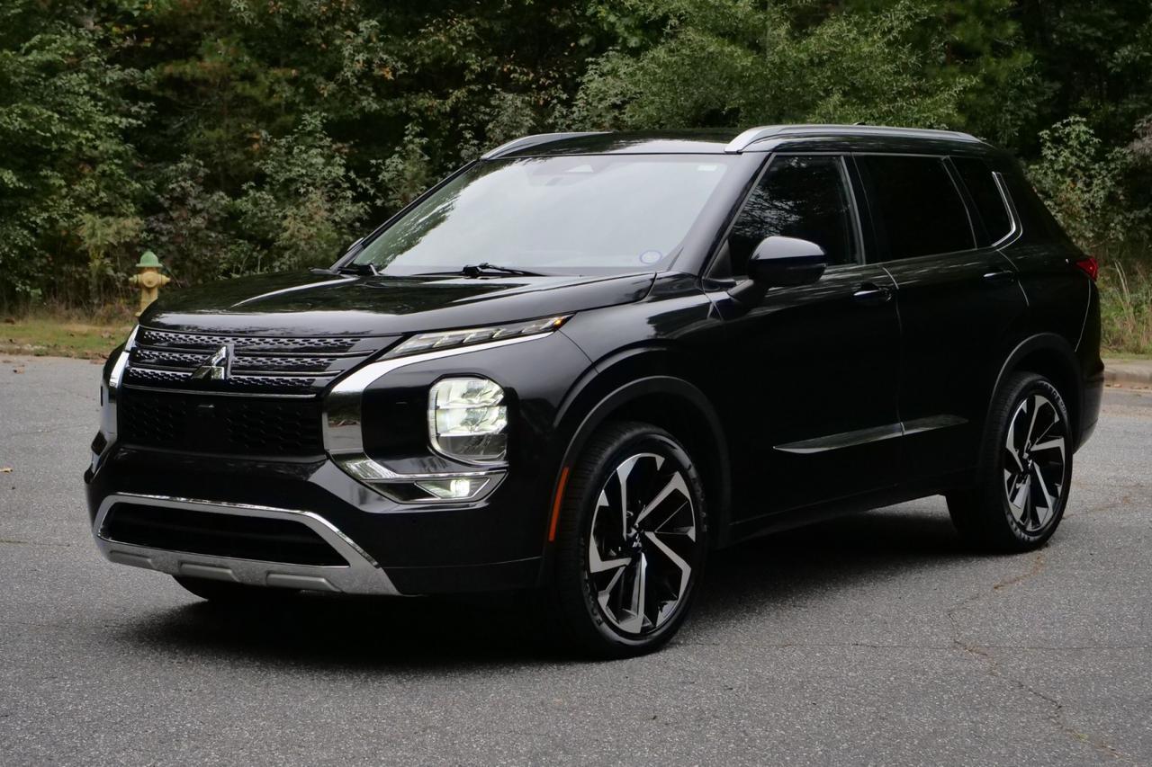 2022 Mitsubishi Outlander SEL Special Edition / AWD / Heated Leather Seats High Point NC