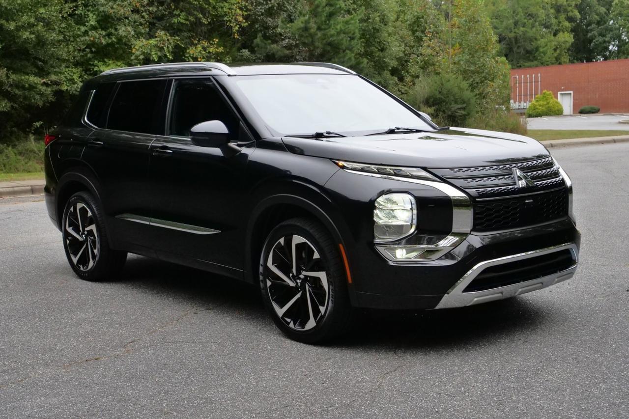 2022 Mitsubishi Outlander SEL Special Edition / AWD / Heated Leather Seats High Point NC
