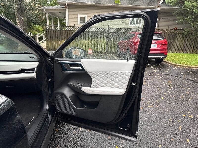 2022 Mitsubishi Outlander SEL w/ Leather and 3rd Row Arlington VA