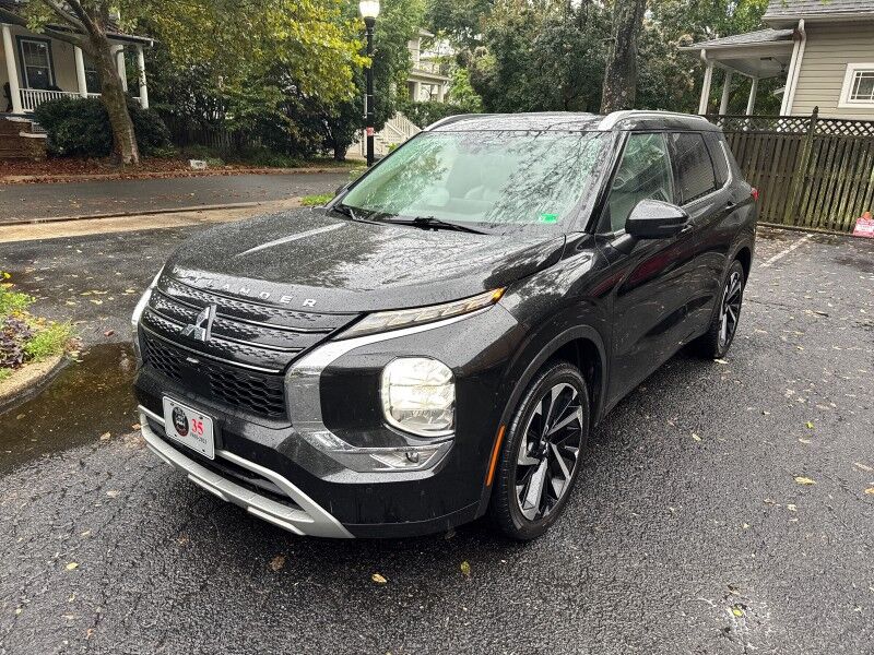 2022 Mitsubishi Outlander SEL w/ Leather and 3rd Row Arlington VA