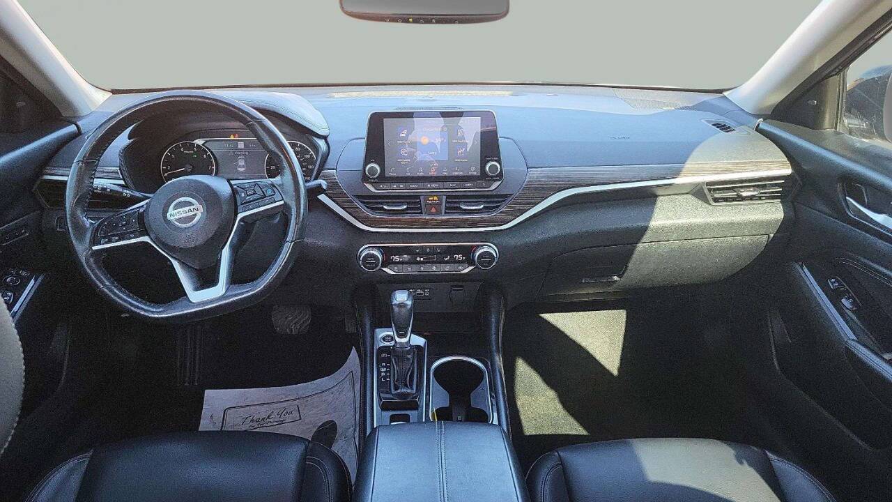 2022 Nissan Altima 2.5 Platinum AWD 4dr Sedan Chesterfield MI