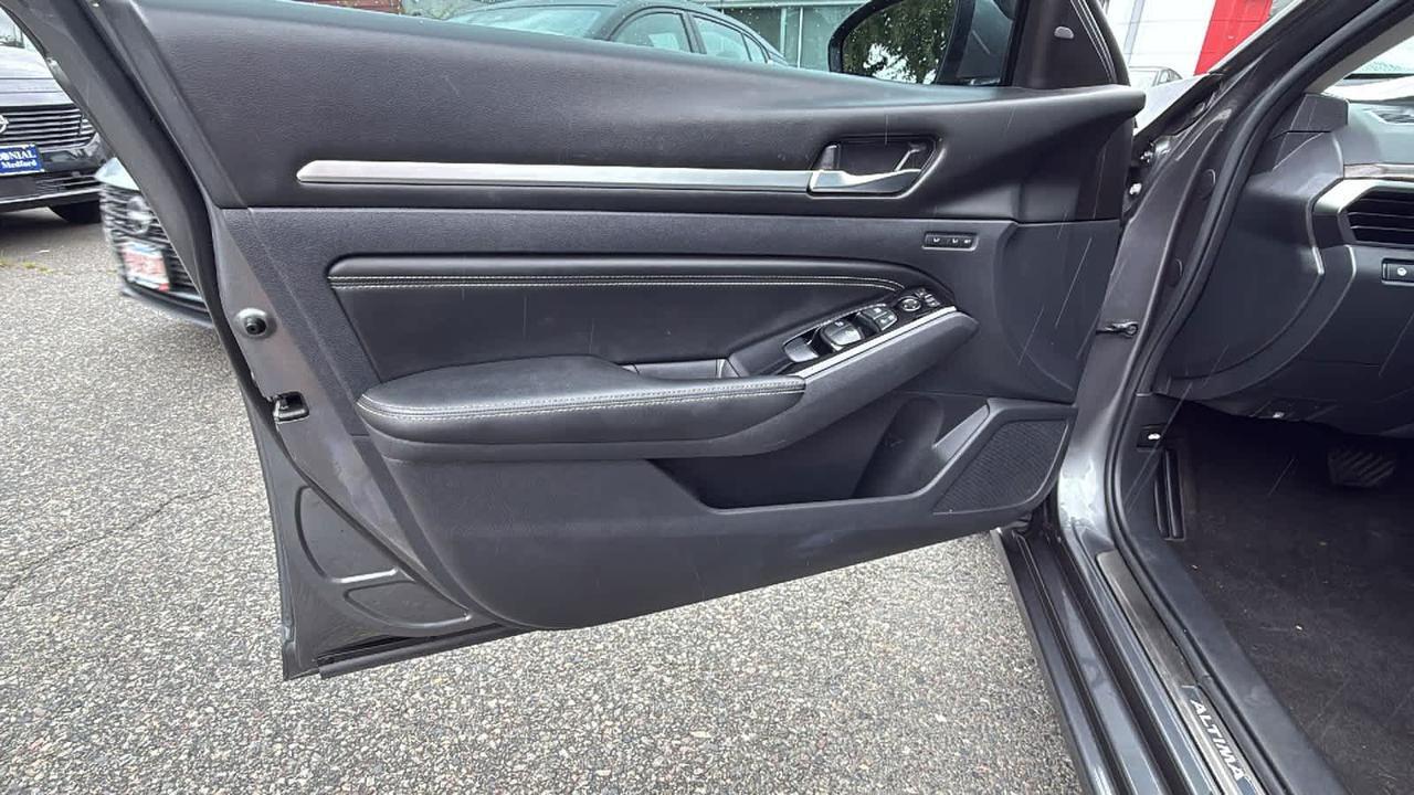 2022 Nissan Altima 2.5 Platinum Medford MA