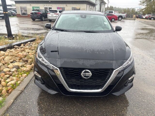 2022 Nissan Altima 2.5 Platinum Whitecourt AB
