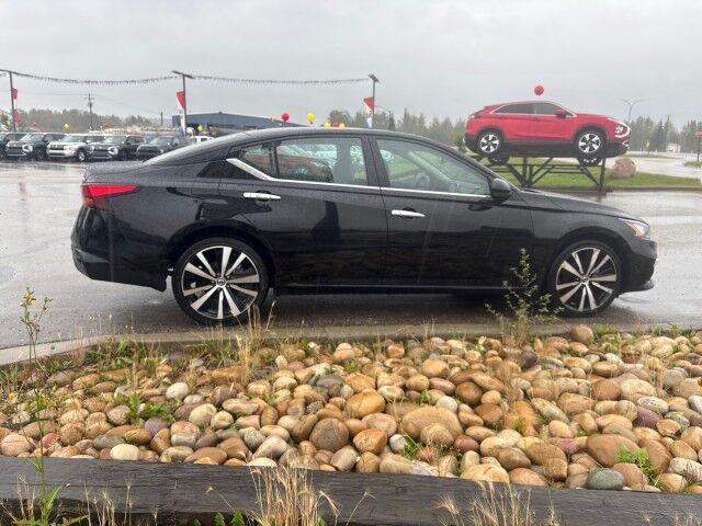 2022 Nissan Altima 2.5 Platinum Whitecourt AB