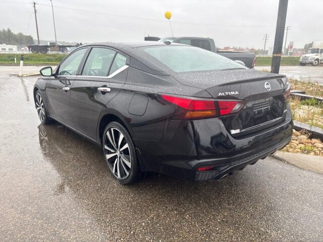 2022 Nissan Altima 2.5 Platinum Whitecourt AB