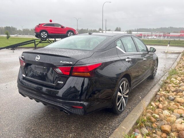 2022 Nissan Altima 2.5 Platinum Whitecourt AB