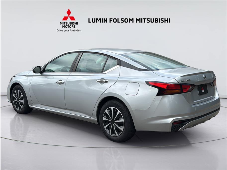 2022 Nissan Altima 2.5 S Sedan 4D