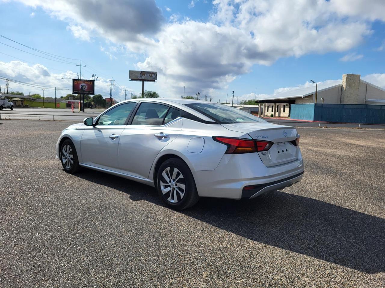 2022 Nissan Altima 2.5 S Sedan Beeville TX