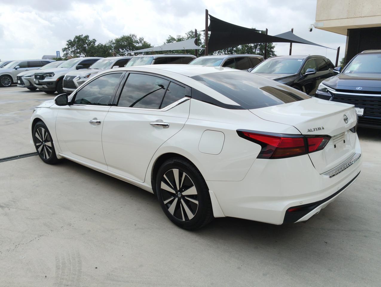 2022 Nissan Altima 2.5 SL