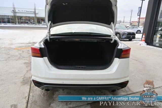 2022 Nissan Altima 2.5 SR / AWD / Midnight Edition / Auto Start / Power & Heated Leather Seats / Sunroof / Blind Spot & Lane Alert / Collision Alert / Apple CarPlay & Android Auto / Back Up Camera / Keyless Entry & Start / 35 MPG / 1-Owner Anchorage AK 2022 Nissan Altima 2.5 SR / AWD / Midnight Edition / Auto Start / Power & Heated Leather Seats / Sunroof / Blind Spot & Lane Alert / Collision Alert / Apple CarPlay & Android Auto / Back Up Camera / Keyless Entry & Start / 35 MPG / 1-Owner Anchorage AK