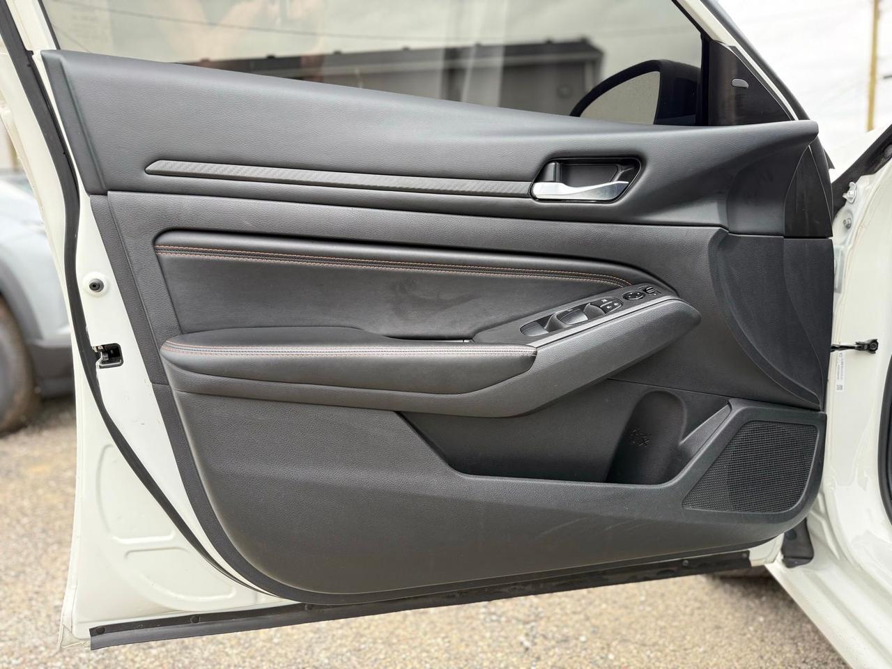 2022 Nissan Altima 2.5 SR Crestwood KY