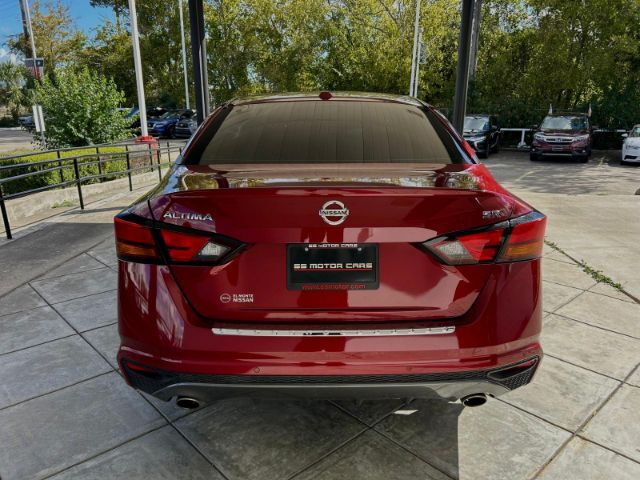 2022 Nissan Altima 2.5 SR