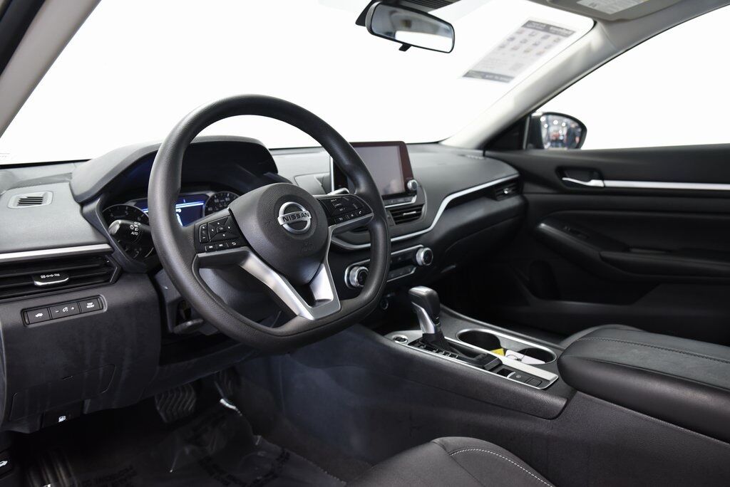 2022 Nissan Altima 2.5 SV Akron