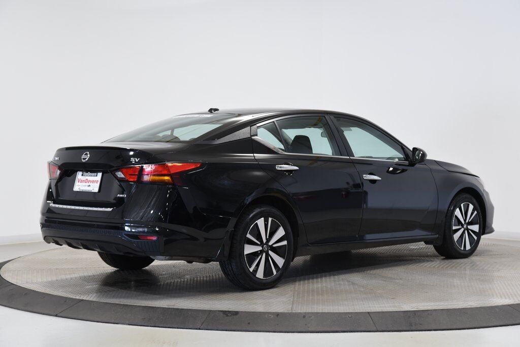 2022 Nissan Altima 2.5 SV Akron