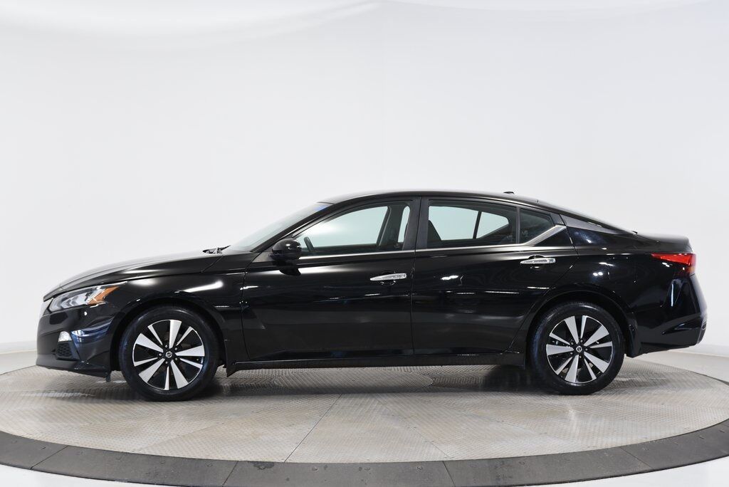2022 Nissan Altima 2.5 SV Akron
