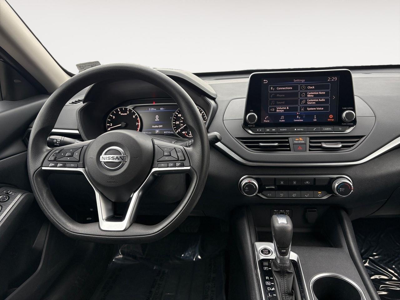 2022 Nissan Altima 2.5 SV, BLIND SPOT ALERT, LANE KEEP ASSIST, FORWARD COLLISION ALERT, APPLE CARPLAY/ANDROID AUTO, PUSH BUTTON IGNITION, HANDS -FREE MESSAGING, ONLY 1 OWNER, CLEAN CARFAX, COME TEST DRIVE THIS NISSAN TODAY!