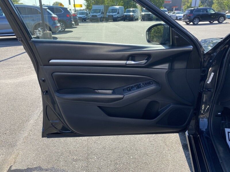 2022 Nissan Altima 2.5 SV Bristol  PA