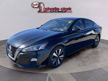 2022_Nissan_Altima_2.5 SV_ El Paso TX