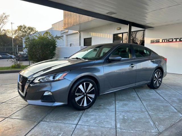2022 Nissan Altima 2.5 SV