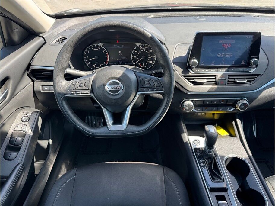 2022 Nissan Altima 2.5 SV Sedan 4D Folsom CA