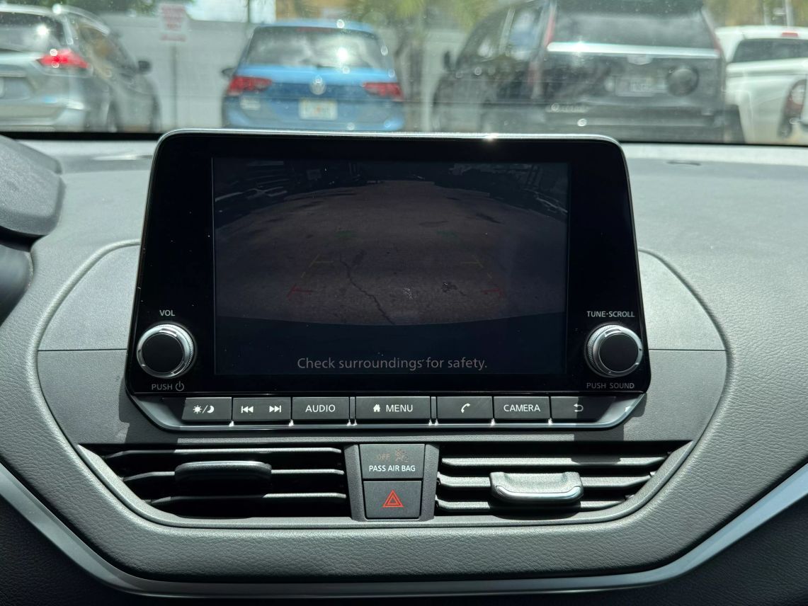 2022 Nissan Altima 2.5 SV Sedan 4D