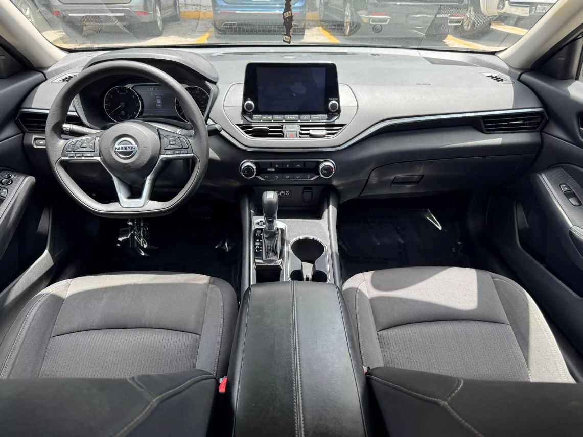 2022 Nissan Altima 2.5 SV Sedan 4D