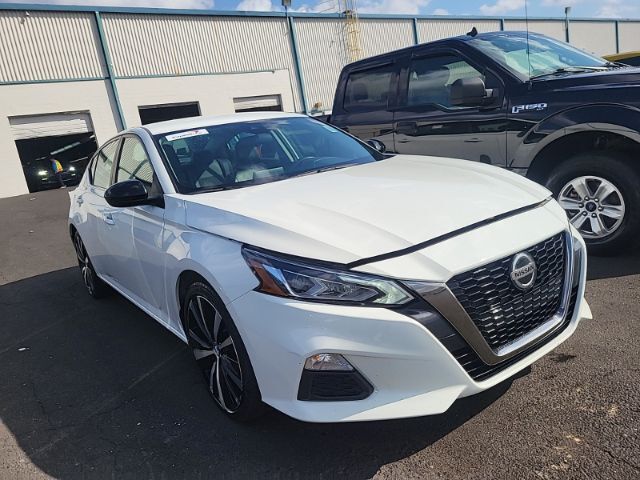 2022 Nissan Altima SR FWD