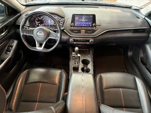 2022 Nissan Altima SR FWD